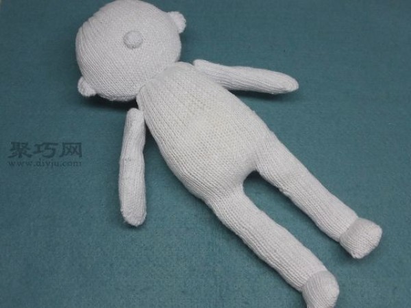 Illustration of how to make cute cartoon dolls using cloth gloves