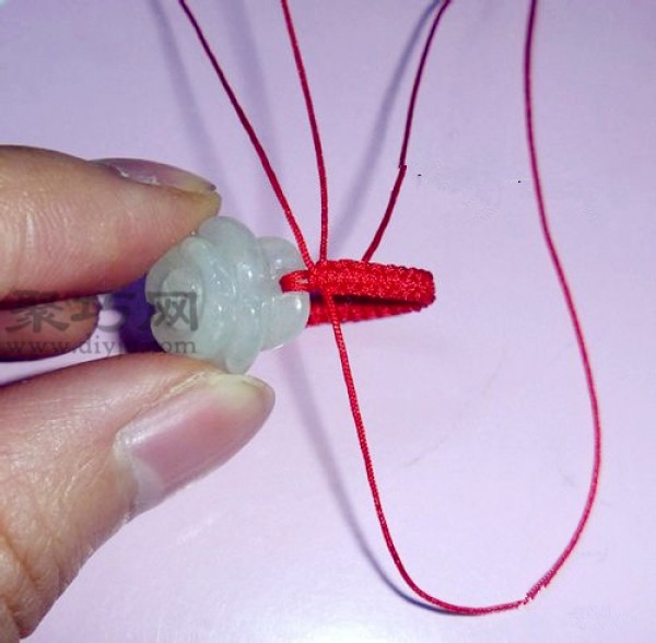 Hand braided ring tutorial teaches you how to braid a red rope jade ring