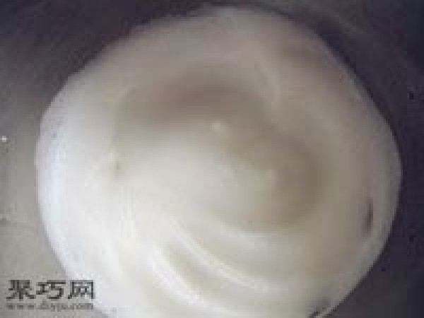 How to make 6-inch steamed chiffon cake. Use a steamer to make delicious steamed chiffon cake.