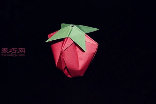 DIY Strawberry Folding Illustrated Tutorial Teach you how to make origami strawberries by hand