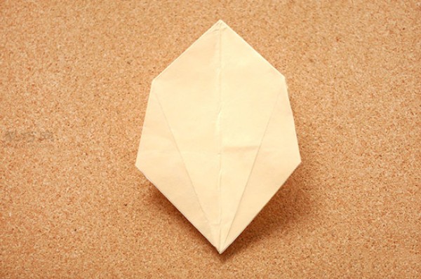 Illustration of how to fold a star box. How to fold a small gift box with four corners.