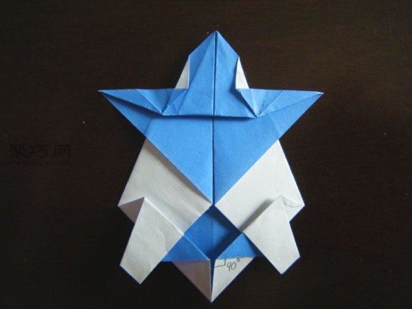 Childrens small animal origami tutorial teaches you how to fold a 3D turtle