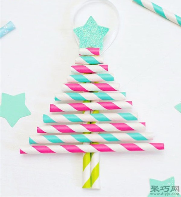 Kindergarten DIY colorful Christmas tree tutorial with straws