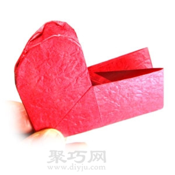 Origami red heart tutorial illustration