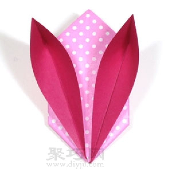 How to make an origami blow-up bunny Three-dimensional blow-up bunny origami tutorial