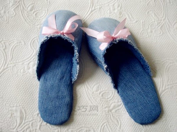 How to make handmade cotton slippers from waste jeans and clever use of old clothes