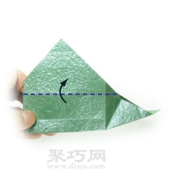 Illustration of the steps for making a tall rectangular origami box