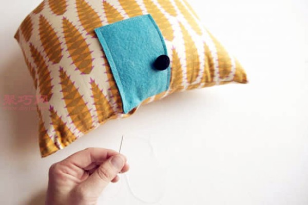 Simple DIY fabric pillow recipe. Teach you how to sew cabin pillows.