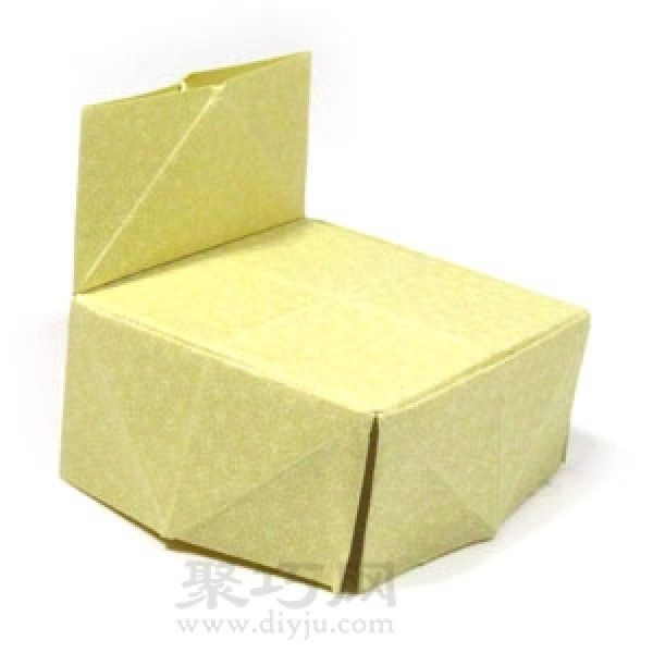 Simple folding method of handmade origami chair