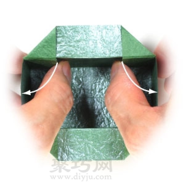 Illustration of the steps of origami of a rectangular box