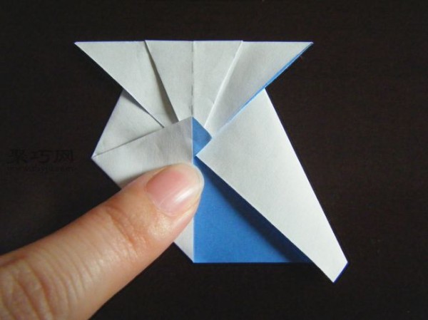 Childrens small animal origami tutorial teaches you how to fold a 3D turtle