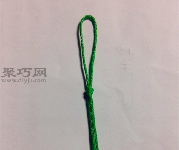 A simple method for knitting mobile phone chains. Teach you how to knit mobile phone chains.