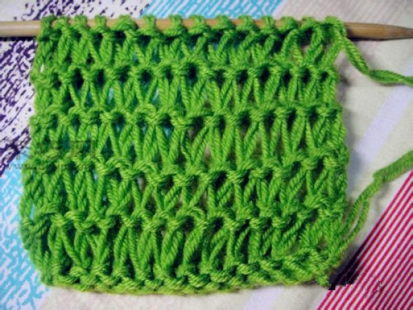 Stick needle knitting scarf tutorial teaches you how to knit a scarf easily and beautifully