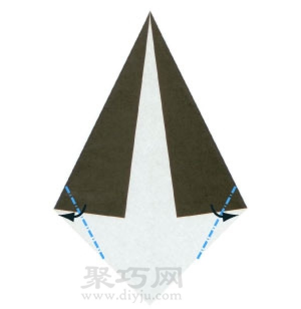 Illustration of folding method for kindergarten origami baby penguin