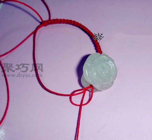 Hand braided ring tutorial teaches you how to braid a red rope jade ring