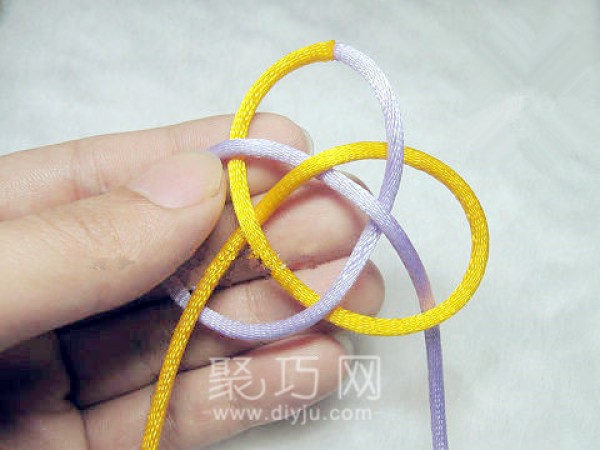 Illustrated tutorial on how to weave the Chinese Knot (Gangmu Knot)