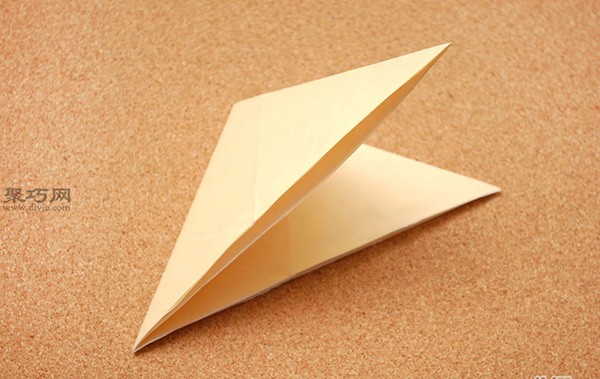 Illustration of how to fold a star box. How to fold a small gift box with four corners.