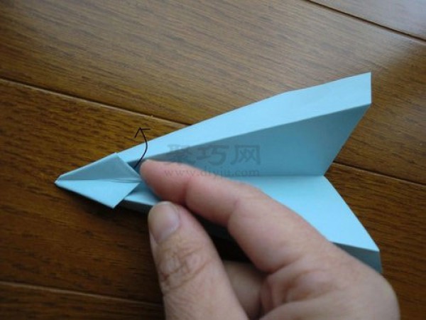 Illustration of how to fold a jet plane How to fold an Avenger plane