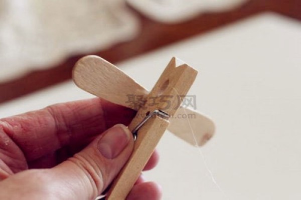 Handmade airplane with ice cream sticks, DIY mini airplane with clothespins and popsicle sticks