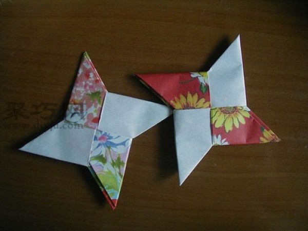 Illustration of how to fold handmade origami darts. Let’s see how to fold ninja darts.