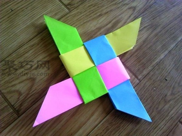 Paper shuriken origami illustrated tutorial How to fold dart shuriken