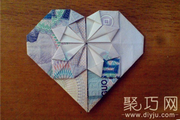 [Appreciation of coin origami] Origami hearts using 5 cents, 5 yuan, and 1 yuan coins