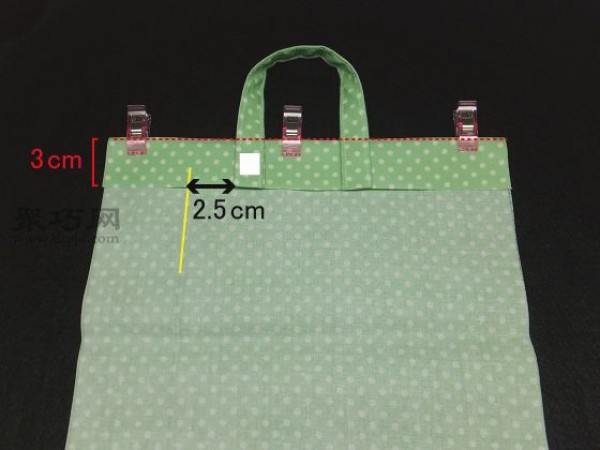 Homemade handmade bags, see here. Illustration of making a handbag