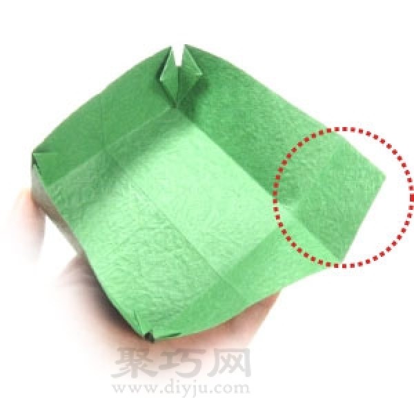 Origami candy box folding method is simple and practical