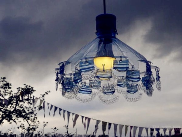 Appreciate the handmade products of DIY European style chandelier shade using beverage plastic bottles