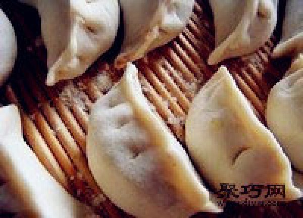 Steps to make fresh cabbage and pork dumplings. Complete recipe of winter solstice pork dumplings.