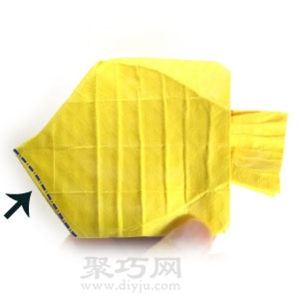 Illustrated tutorial for handmade origami tropical fish