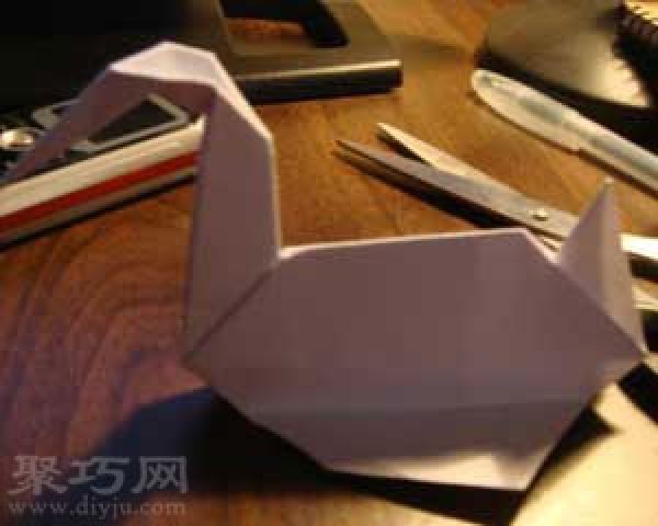 How to make origami swans from jailbreak. How to make origami swans from MICHAEL and SARA in jailbreak.