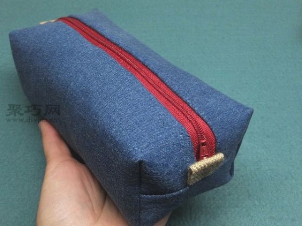 DIY rectangular portable denim bag detailed tutorial teaches you how to make a cosmetic bag by hand