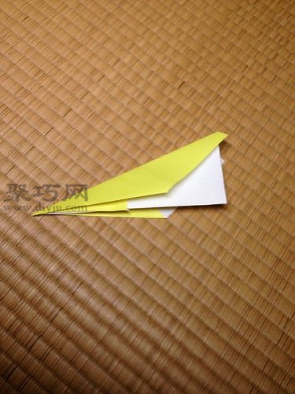 Simple pointy airplane origami tutorial How to fold a pointed paper airplane with paper