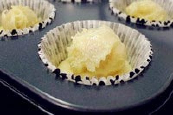 How to make durian chiffon cup cake How to make durian chiffon cake