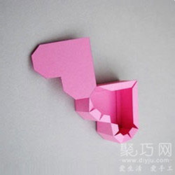 Love origami 3D heart-shaped origami illustration tutorial