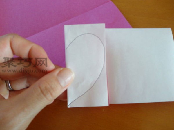 Origami heart-shaped magic wand tutorial. Teach you how to fold the Balala Little Magic Wand.