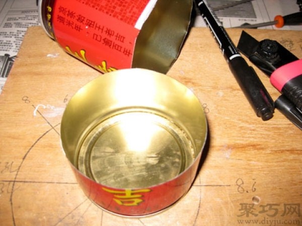 How to make your own alcohol stove? Teach you how to make a simple solid alcohol stove using cans