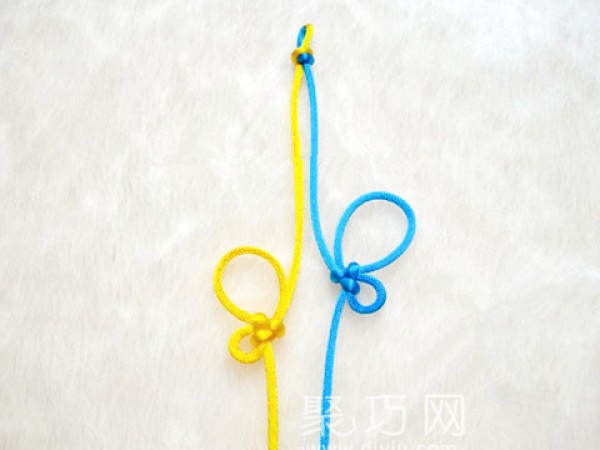 Pan-length knot combined with sorrel knot. Illustration of braiding method of full-length bow knot.