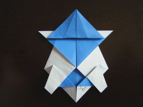 Childrens small animal origami tutorial teaches you how to fold a 3D turtle