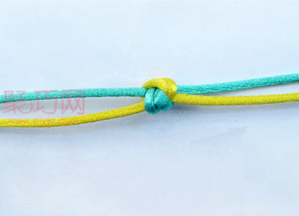 Introductory Tutorial on Chinese Knot: Illustration of the Diamond Knot Knitting Method