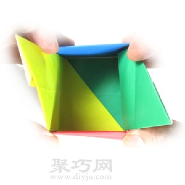 How to fold a three-dimensional paper Rubiks Cube? Illustrated tutorial on Rubiks Cube origami method