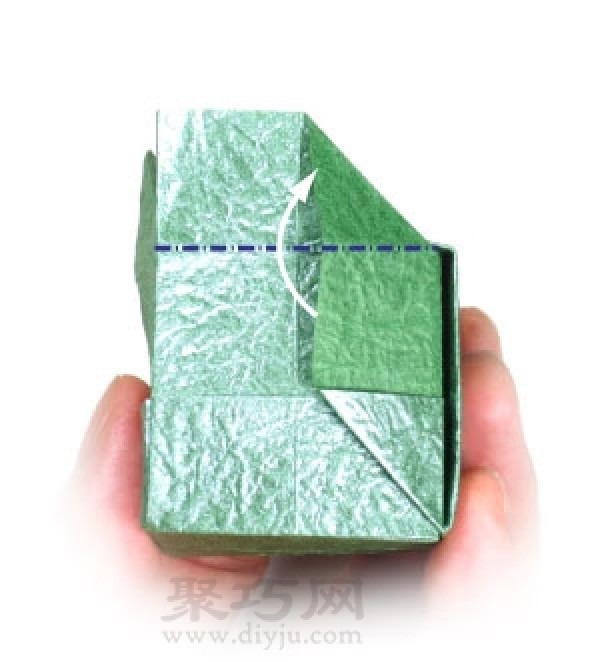 How to stack three-dimensional cubes? Check out this three-dimensional square origami tutorial