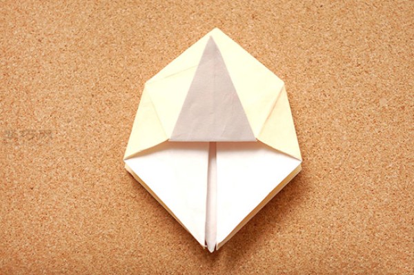 Illustration of how to fold a star box. How to fold a small gift box with four corners.