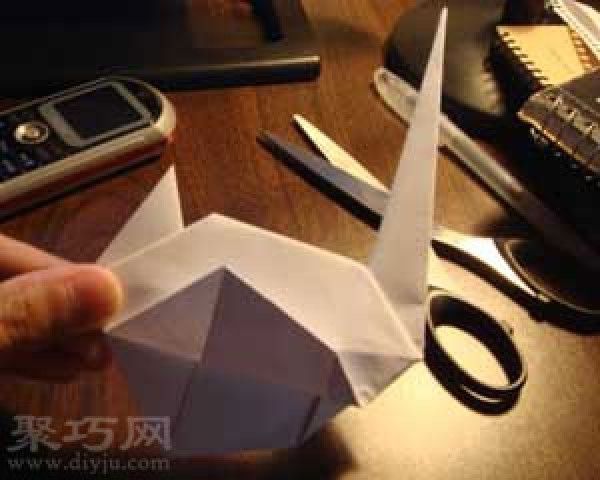 How to make origami swans from jailbreak. How to make origami swans from MICHAEL and SARA in jailbreak.