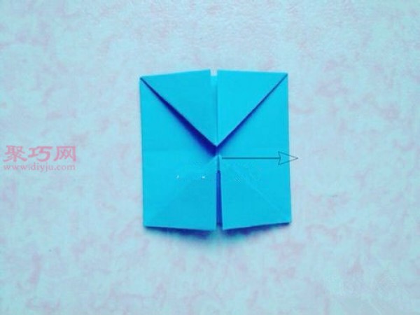 Illustration of how to fold a simple three-dimensional paper flower ball. How to make DIY origami flower ball.