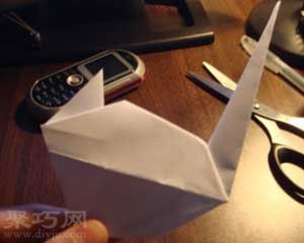 How to make origami swans from jailbreak. How to make origami swans from MICHAEL and SARA in jailbreak.