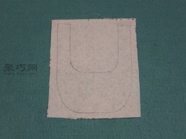 Baby bib making tutorial teaches you how to make simple handicrafts for your baby