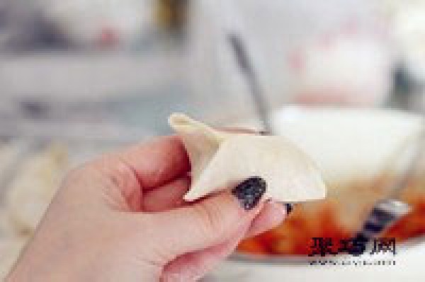 Carrot and Egg Dumpling Filling Recipe and Method for Making Dumplings That Will Not Be Soft