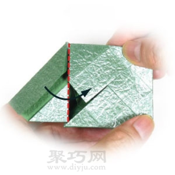 How to make a cube out of paper? Check out this cube origami tutorial